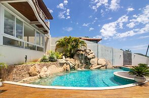 Maravilhosa Mansão em Frente à Praia