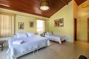 Maravilhosa Mansão em Frente à Praia