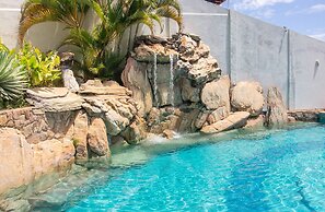 Maravilhosa Mansão em Frente à Praia