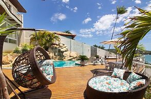 Maravilhosa Mansão em Frente à Praia