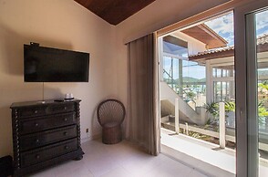 Maravilhosa Mansão em Frente à Praia