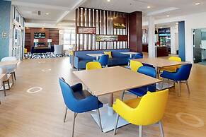 Comfort Inn & Suites at Sanford Sports Complex