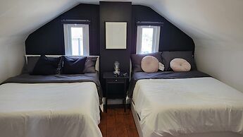 JstLikeHome - Old Ottawa