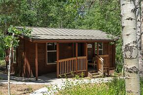 Desolation Hotel Hope Valley