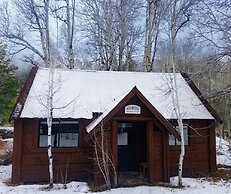 Desolation Hotel Hope Valley