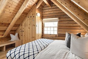 Desolation Hotel Hope Valley