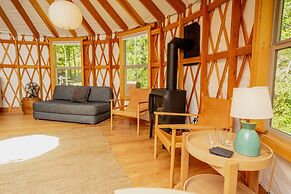 Desolation Hotel Hope Valley