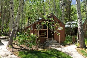 Desolation Hotel Hope Valley