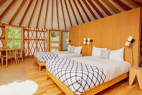 Desolation Hotel Hope Valley