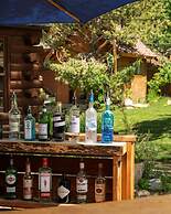 Desolation Hotel Hope Valley