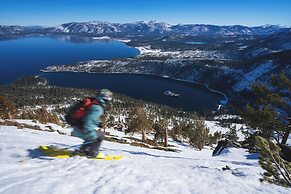 Desolation Hotel Hope Valley