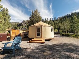 Desolation Hotel Hope Valley