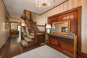 The De La Vina Inn