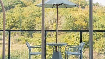 Gyeongju Lineview Poolvilla