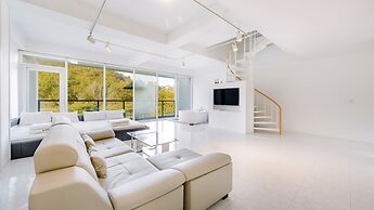 Gyeongju Lineview Poolvilla