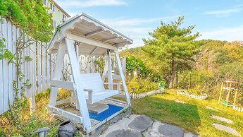 Gyeongju Lineview Poolvilla
