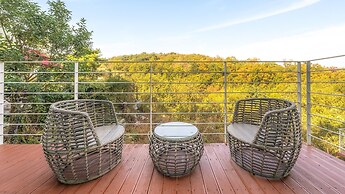 Gyeongju Lineview Poolvilla