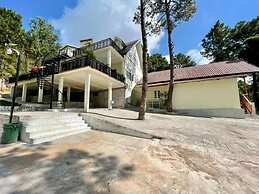 Myat Saytaman Traditional Bamboo House