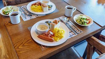 Friemily Pool Villa & Hotel