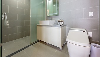 Friemily Pool Villa & Hotel