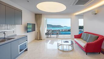 Friemily Pool Villa & Hotel