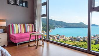 Friemily Pool Villa & Hotel