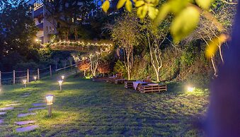 Friemily Pool Villa & Hotel