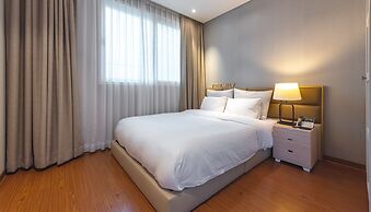 Friemily Pool Villa & Hotel