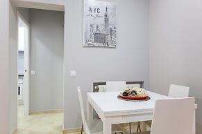 Charming Apt. Historic District - Sol