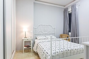 Charming Apt. Historic District - Sol