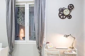 Charming Apt. Historic District - Sol