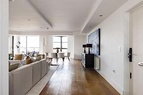 The River Thames View - Stunning 2bdr Flat With Study Room Balcony