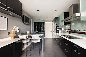 The River Thames View - Stunning 2bdr Flat With Study Room Balcony