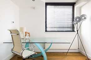 The River Thames View - Stunning 2bdr Flat With Study Room Balcony