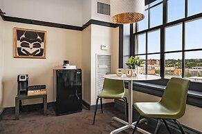 Kasa Classic Studio - Comfortable and Convenient The Maverick