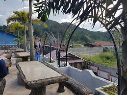 Capital O 93263 Linge Land Hotel