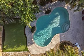 Kasa Laguna 5BD 2BA With Pool Putting Green