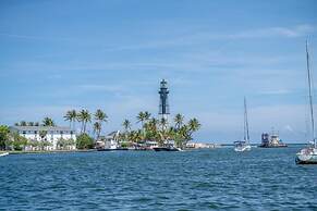 Kasa Lighthouse Point South Florida 4BD 3BA