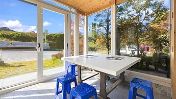 Gyeongju Jullietapoolvilla&kidspension