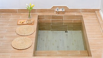 Gyeongju Jullietapoolvilla&kidspension