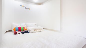 Gyeongju Jullietapoolvilla&kidspension