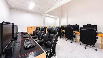 Gyeongju Jullietapoolvilla&kidspension