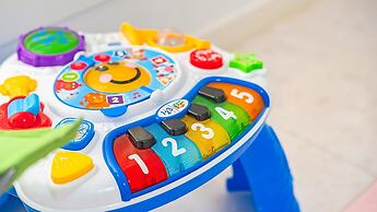 Gyeongju Jullietapoolvilla&kidspension