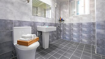 Gyeongju Jullietapoolvilla&kidspension