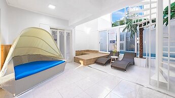 Gyeongju Jullietapoolvilla&kidspension