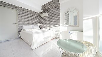 Gyeongju Jullietapoolvilla&kidspension