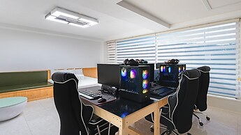 Gyeongju Jullietapoolvilla&kidspension