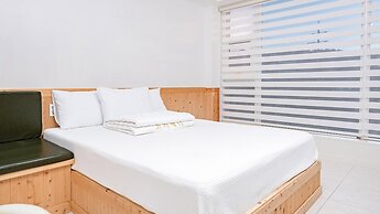 Gyeongju Jullietapoolvilla&kidspension