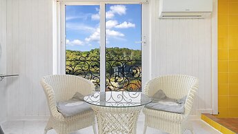 Gyeongju Jullietapoolvilla&kidspension