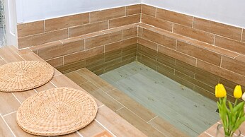 Gyeongju Jullietapoolvilla&kidspension